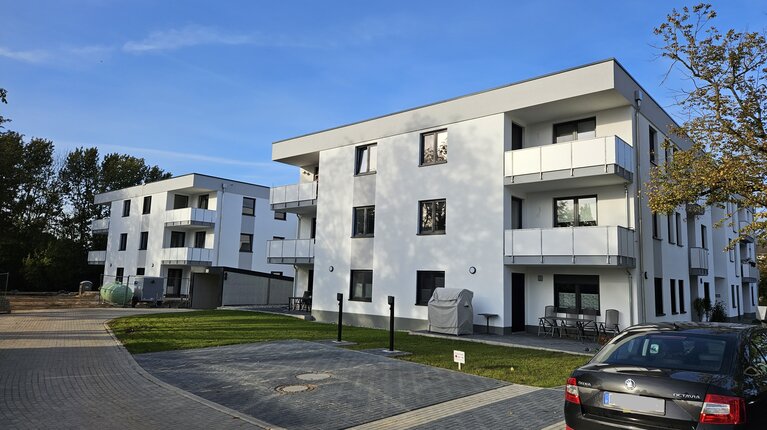 Zufahrt Haus 1 und Haus 2