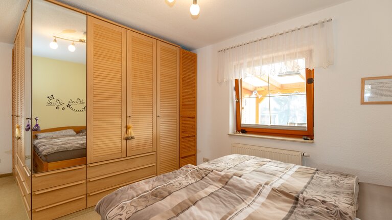 Zimmer Erdgeschoss b