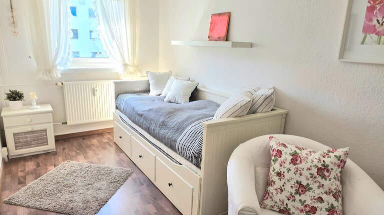Schlafzimmer 2