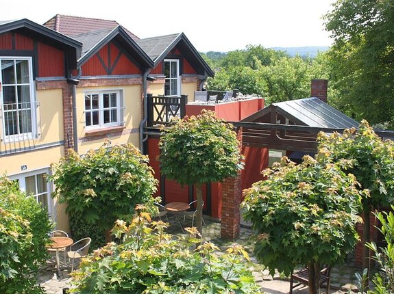 Terrasse und Zugang