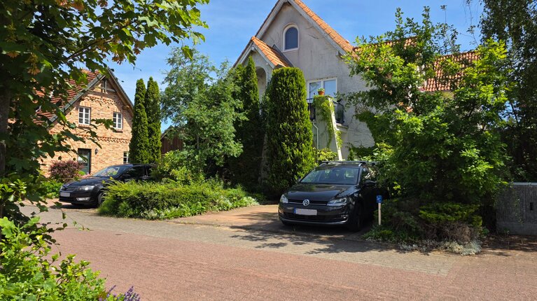 Parkplatz direkt am Haus
