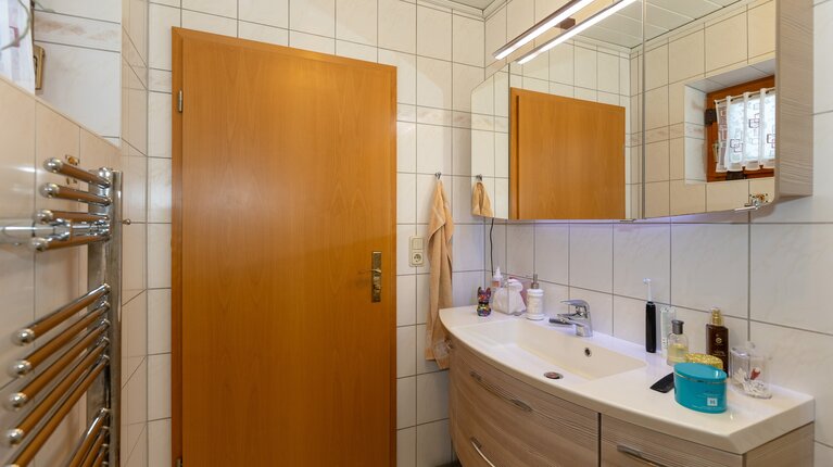 Bad im Erdgeschoss a